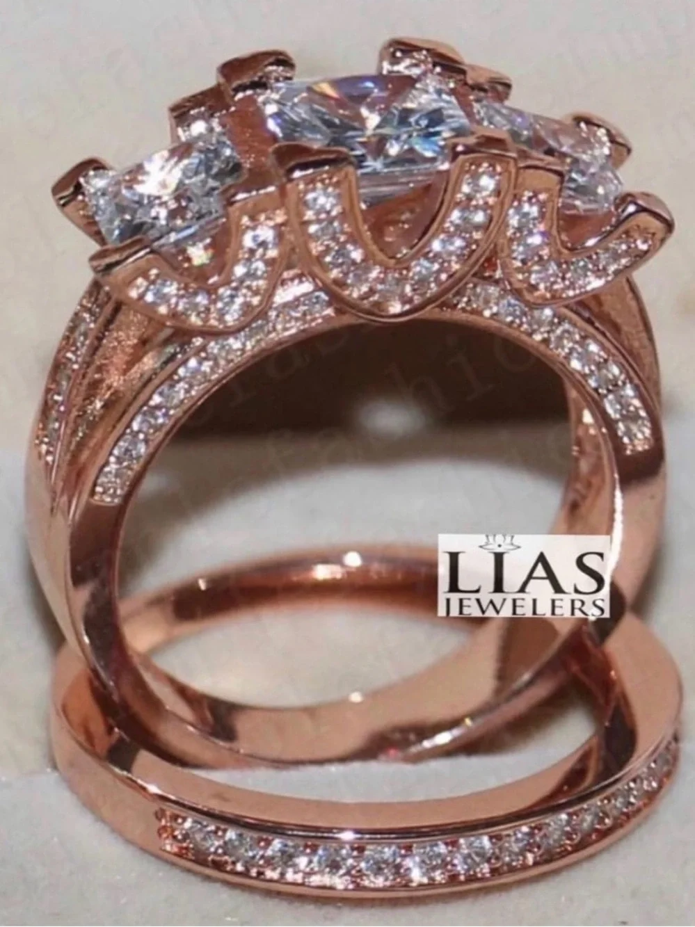 New 18k rose gold wedding ring set